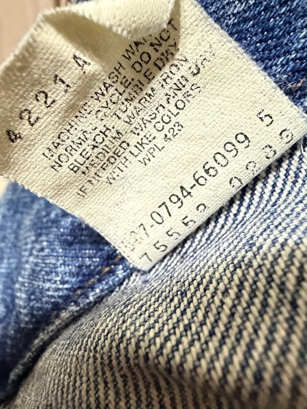Vintage Levi’s Denim Trucker Jacket Blanket Lined Tan Collar USA Medium 75590239